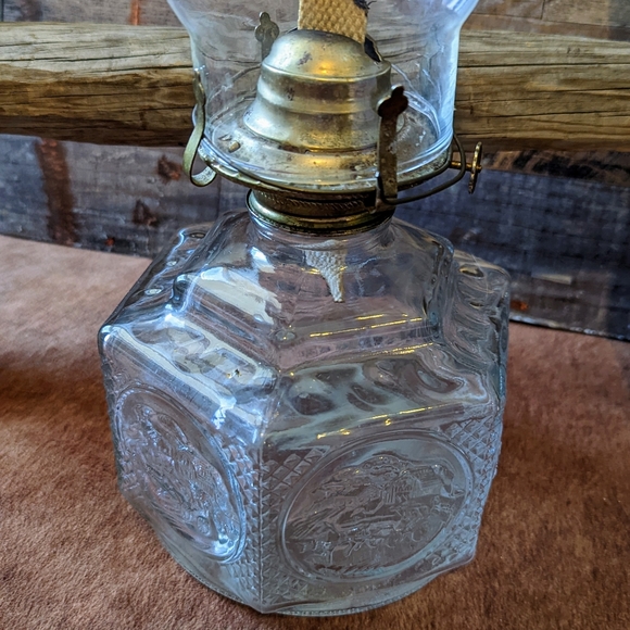 Vintage Collectible Lamplight Farms #6 Farm Carriage Hexagon Glass Oil Lamp - Picture 6 of 9